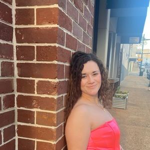 Meet your Posher, Savannah